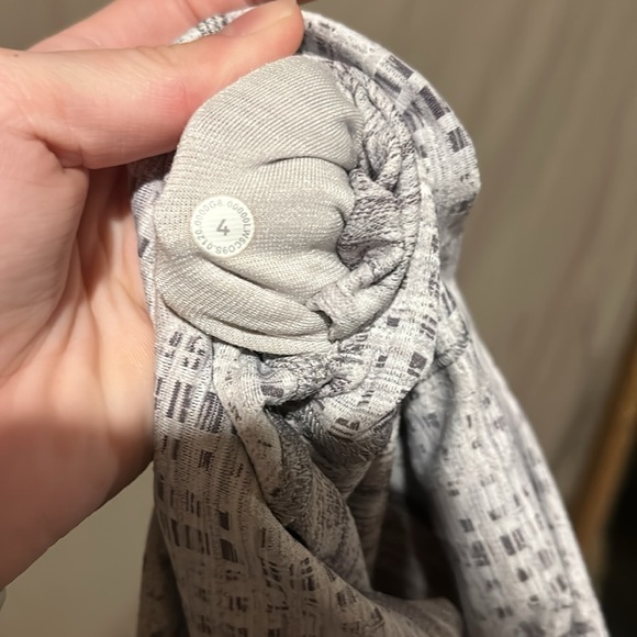 Lululemon Under High-Rise Tight 25” Luxtreme Leggings - Picture 3 of 3